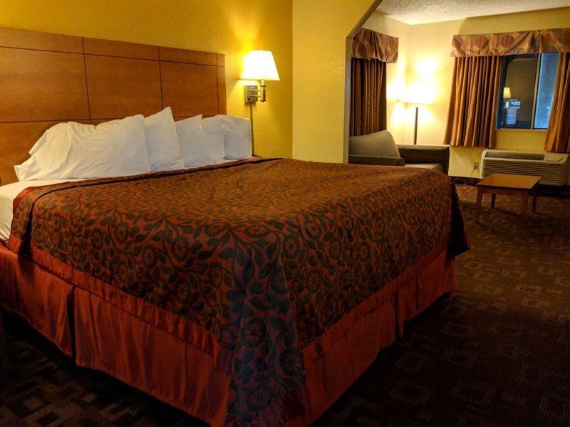 Super 8 By Wyndham Nashville Near Downtown / I-40 المظهر الخارجي الصورة