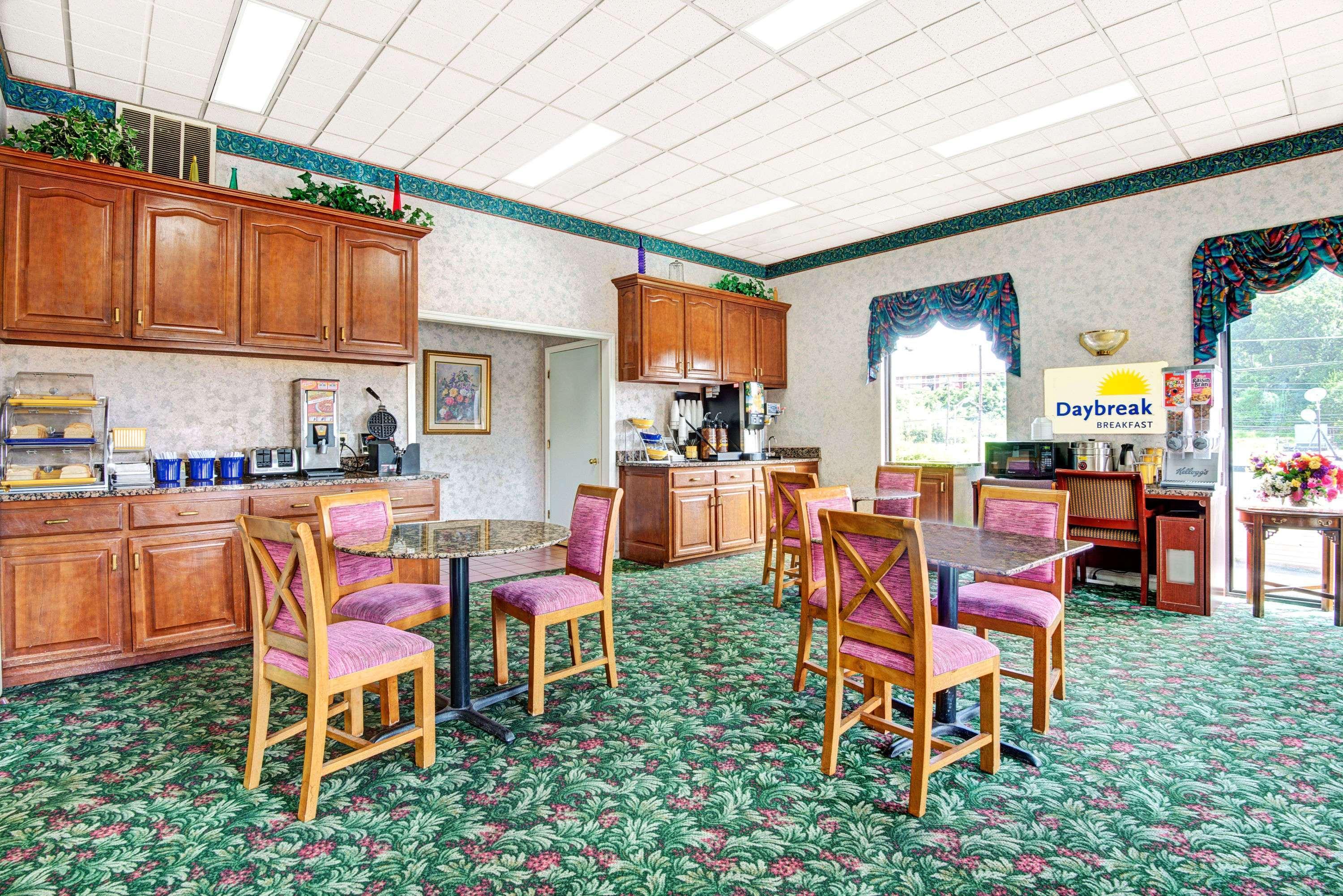 Super 8 By Wyndham Nashville Near Downtown / I-40 المظهر الخارجي الصورة