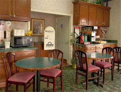 Super 8 By Wyndham Nashville Near Downtown / I-40 المظهر الخارجي الصورة