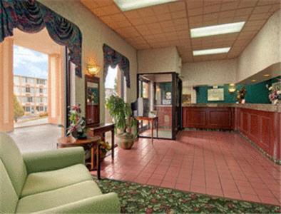 Super 8 By Wyndham Nashville Near Downtown / I-40 المظهر الخارجي الصورة